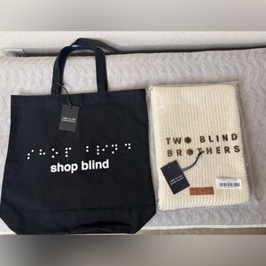 Two Blind Brothers Tote and Knit Chunky Scarf Set New